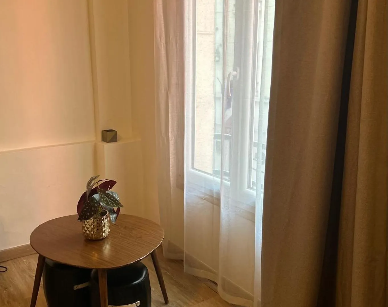 Montparnasse Gare Studio Paris